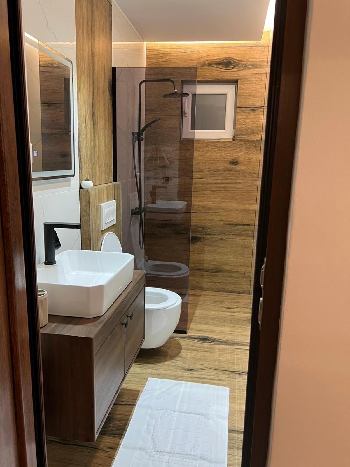 Hotel Europa Prishtina Pristina Eksteriør bilde