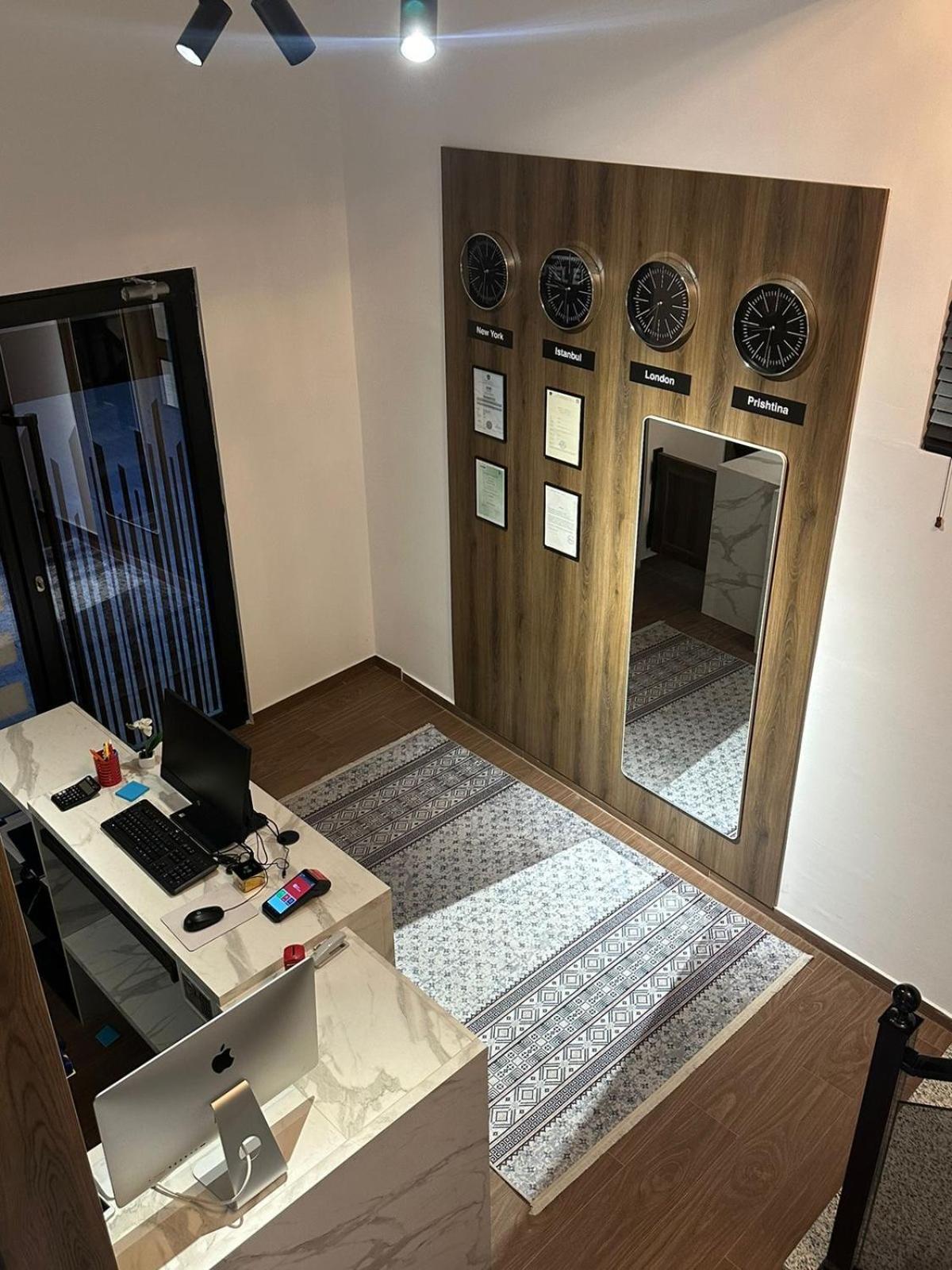 Hotel Europa Prishtina Pristina Eksteriør bilde