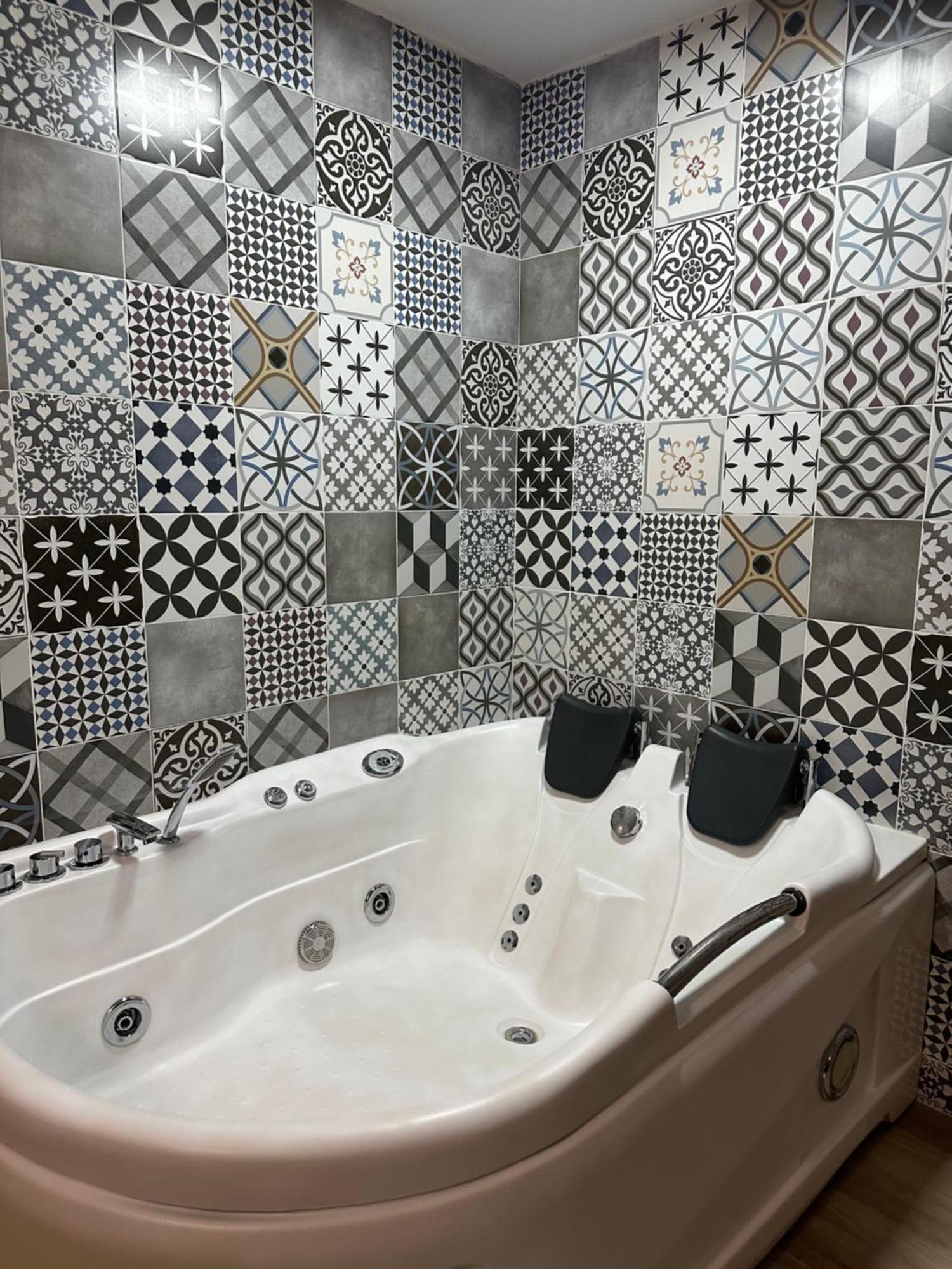Hotel Europa Prishtina Pristina Eksteriør bilde