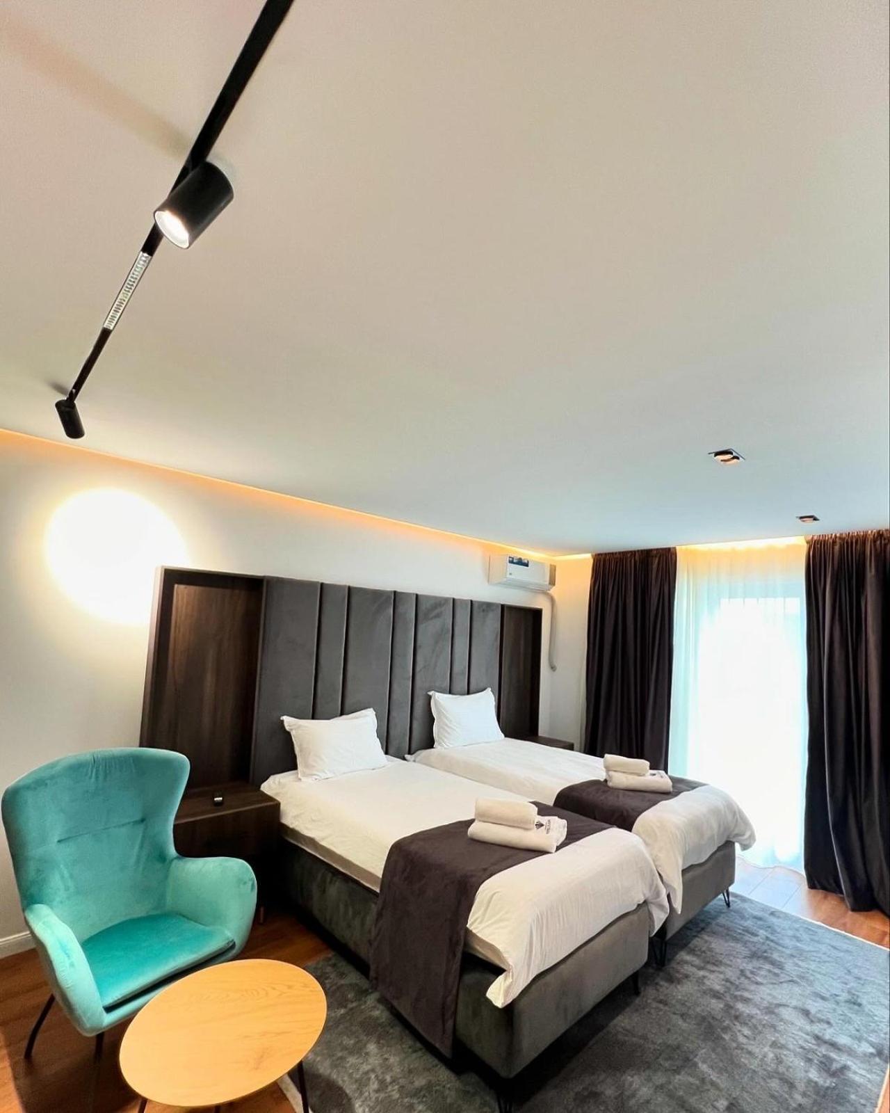 Hotel Europa Prishtina Pristina Eksteriør bilde